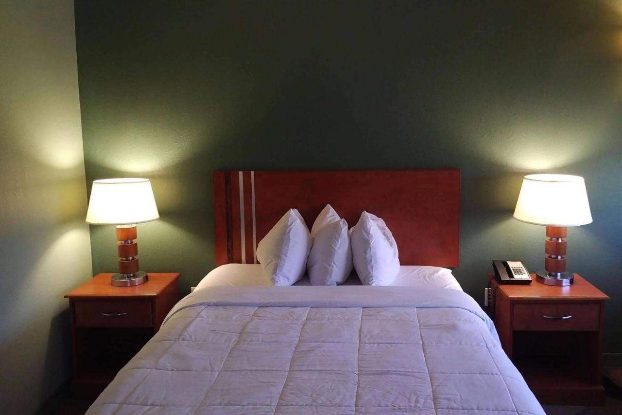 Marble Waters Hotel & Suites, Trademark By Wyndham (Adults Only) Jacksonville Exteriér fotografie